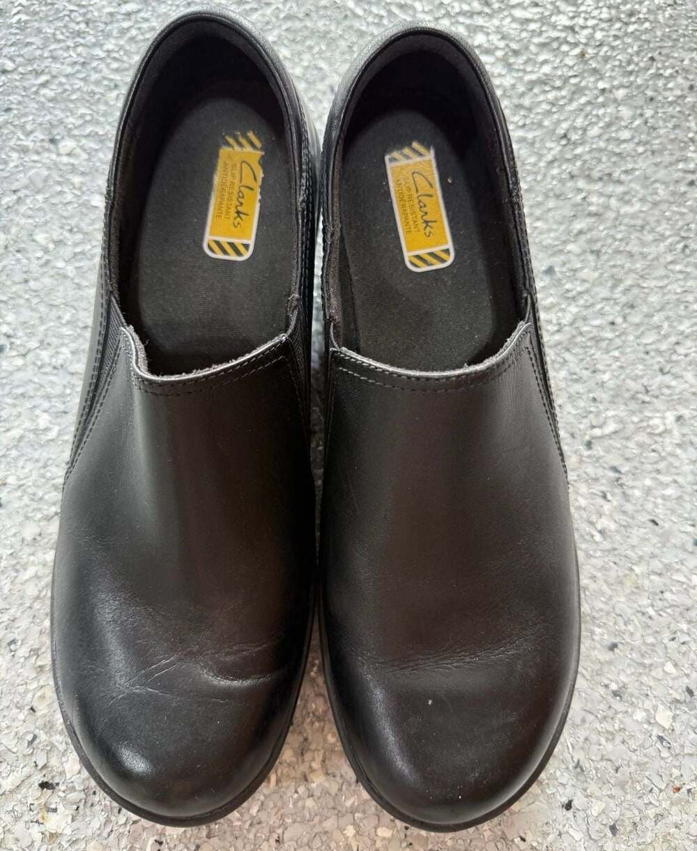 Clarks Women's Slip Resistant Black Leather Clogs Size 9